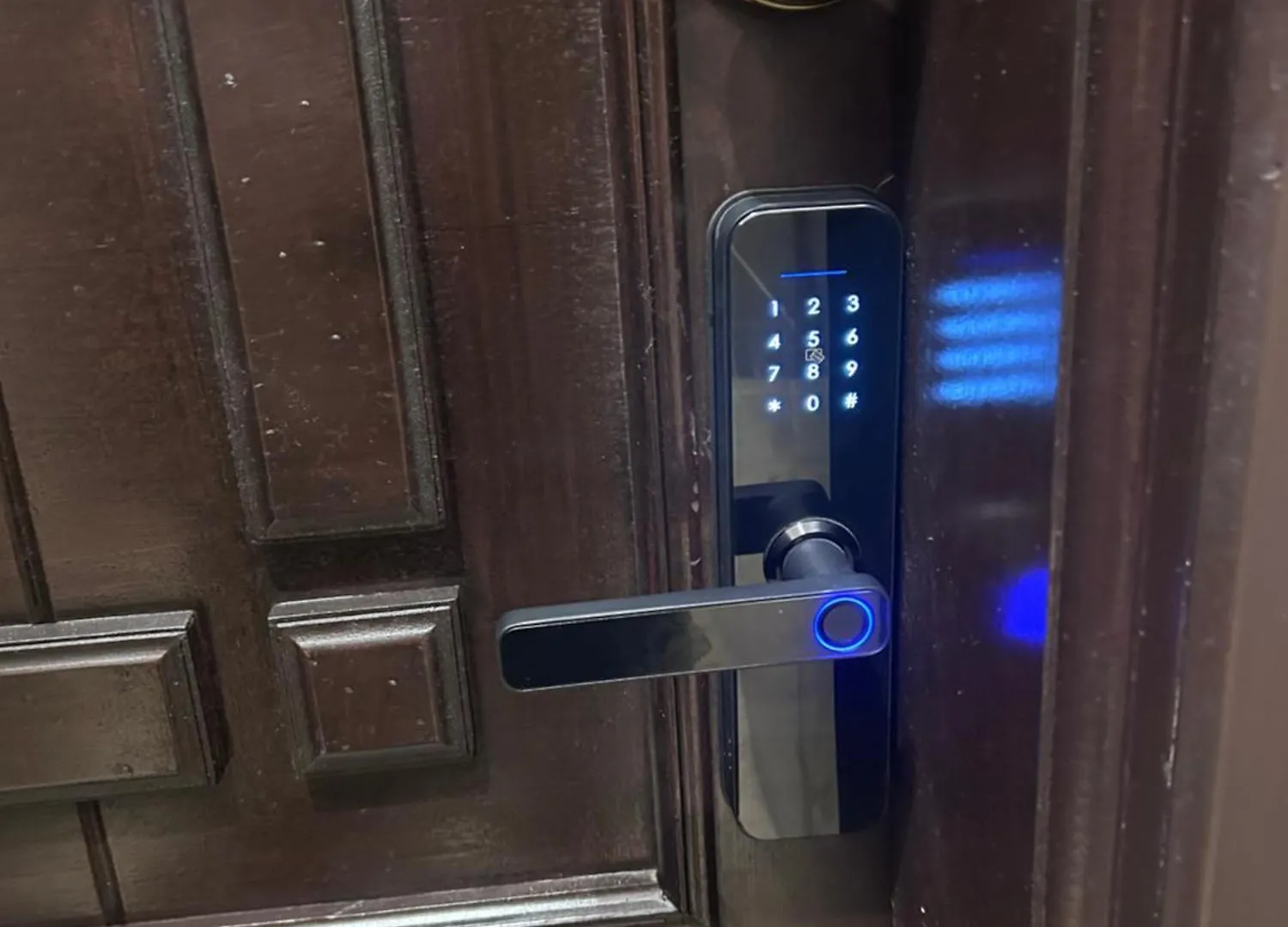 Apartament شقة اربع غرف نوم بصالة أنيقة Dżedda